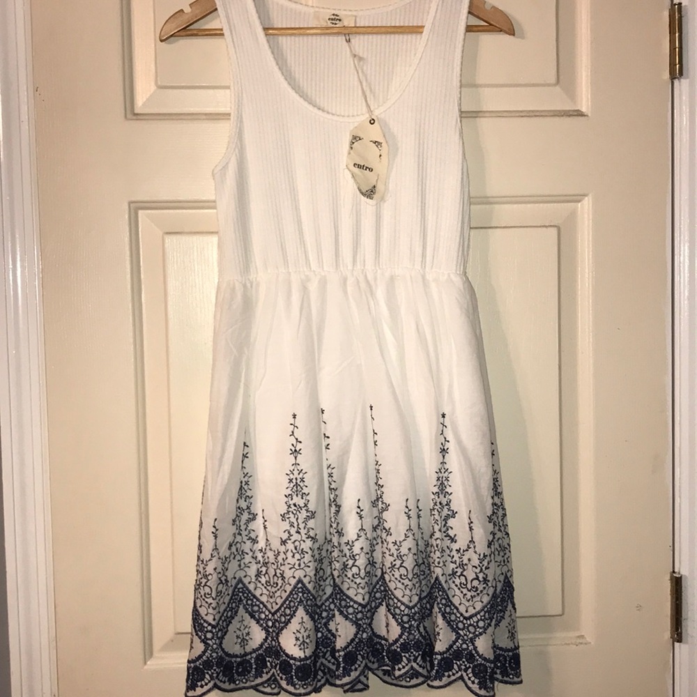 White and navy blue Boutique dress